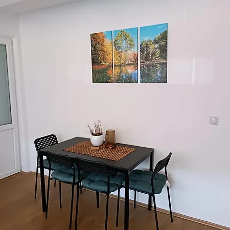 Apartment Aurora *
