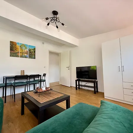 Aurora Apartment *
